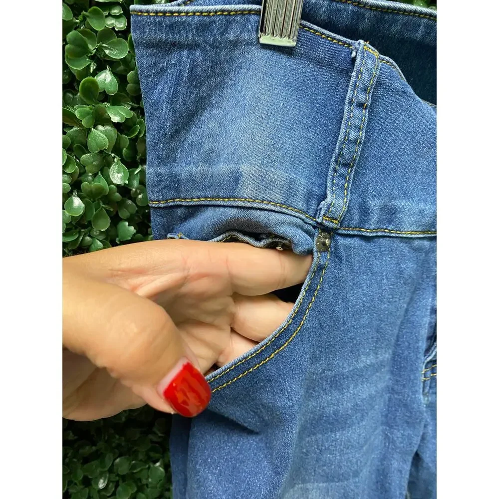 Mid Rise jeans with distressing  Size 11 - Picture 4 of 7